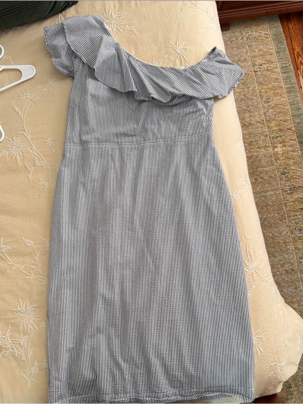 Banana Republic One-Shoulder Ruffled Stripe Dress in Navy blue & White